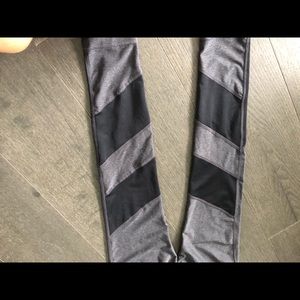 Zella size 2 black and gray long work out pants